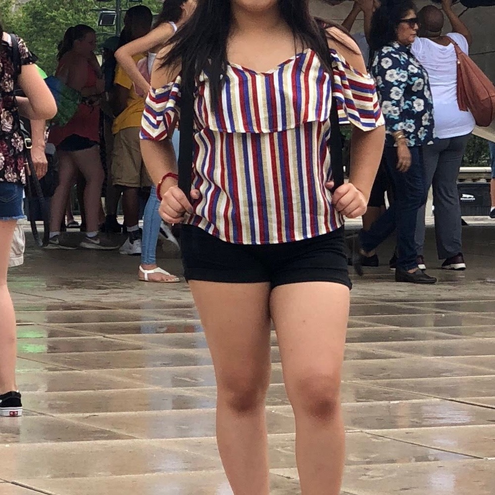 Multi colored blouse - Picture 1 of 3